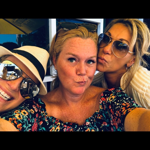 Meet your Posher, Kim - Picture 1 of 1